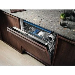 lave-vaisselle tout intégrable electrolux EEG48200L