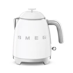 mini bouilloire smeg KLF05WHEU blanc